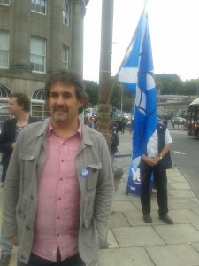 Pello Urizar en el cierre de campaña de Yes Scotland en Escocia